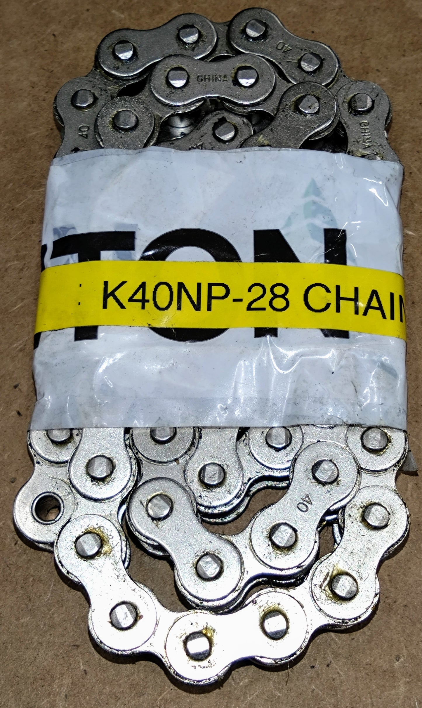 575-SHA: Kjede, #40 x 28"
